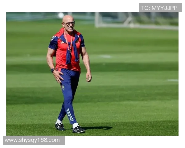 足球球星失恋后的情感波动与心境变化深度剖析